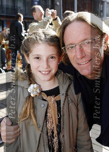 Amsterdam 16 april 2006
Premiere Astrid en de Vikingen in Tuschinski.
Erik v Tijn met dochter