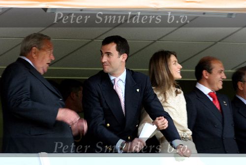 Eindhoven, 10 Mei 2006 Finale UEFA Cup Seizoen 2005/2006 tussen Middlesbrough FC-FC Sevilla, eindstand 0-4
Prins Felipe samen met zijn verloofde oud TV Journaliste Letizia Ortis Rocasolano
© Edwin van Zandvoort