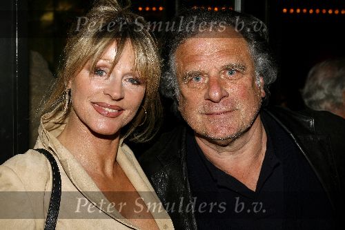 Amsterdam 11 april 2006
Joop Braakhekke viert zijn 65 verjaardag in le Garage
Jan Cremer met zijn vrouw Babette