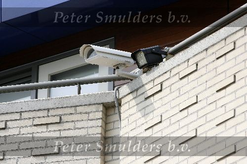 Capelle aan de Ijssel 7 mei 2006
Huis jan Peter Balkenende beveiligd met camera\'s en een politie post voor de deur