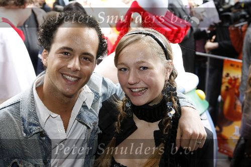 Amsterdam 16 april 2006
Premiere Astrid en de Vikingen in Tuschinski.
Jon karthaus met vriendin
