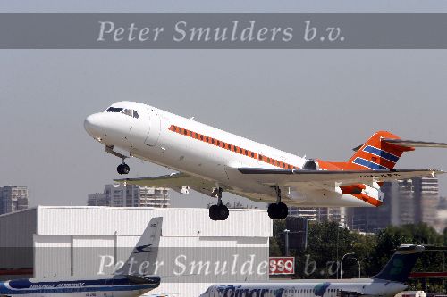 Buenos Aires 31 maart 2006
Prins Willem Alexander Maxima en Koningin Beatrix op staatsbezoek in Argentinie. KBX vertrekt