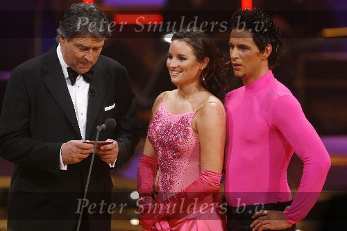 Hilversum 22 april 2006
Dancing with the stars in studio 23
Lieke v Lexmond en Remco Bastiaansen en Ron Brandsteder