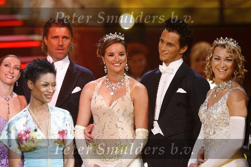 Hilverrsum 23 april 2006
Dancing with the stars i studio 23
Lieke v Lexmond met Remco Bastiaansen