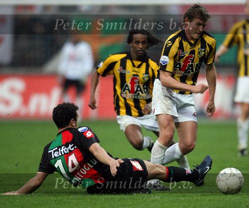 Nijmegen, 3 Mei 2006 Wedstrijd in de Play offs 2e wedstrijd NEC-Vitesse, eindstand 1-1 Seizoen 2005/2006
Mads Junker
© foto Edwin van Zandvoort