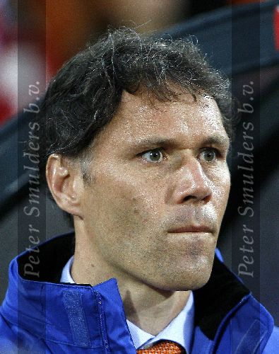 Zaterdag, 27 Mei 2006 Vriendschappelijke interland op weg naar het WK 2006 Nederland-Kameroen, eindstand 1-0
Marco v Basten
© Edwin van Zandvoort