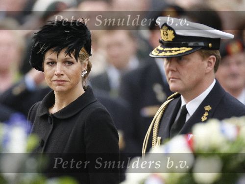 Amsterdam 4 mei 2006
Dodenherdenking bij monument op de dam.
Maxima en Prins Willem Alexander in uniform