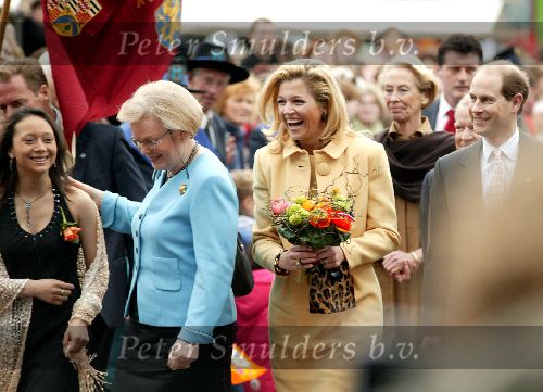 Heesch 19 april 2006
Prinses Maxima en Prins Edward bij uitreiking onderscheidingen aan studenten.
Hanja May Wegge