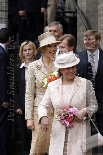 Amsterdam 26 april 2006
Maxima Prins Willem Alexander en de groothertog Hendrik van Luxemburg met zijn vrouw Groothertogin Maria Theresa bezoeken het v Gogh museum.