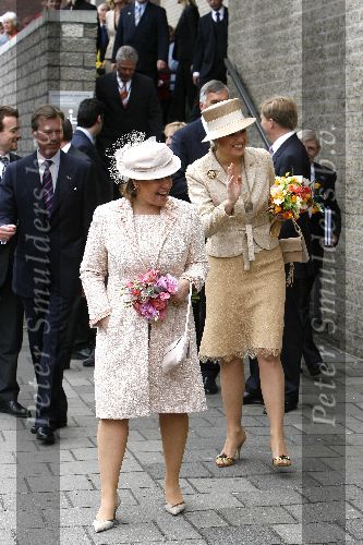 Amsterdam 26 april 2006
Maxima Prins Willem Alexander en de groothertog Hendrik van Luxemburg met zijn vrouw Groothertogin Maria Theresa bezoeken het v Gogh museum.