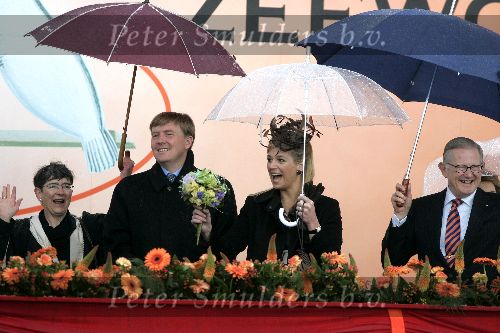 Zeewolde 29 april 2006
Koninginnedag 2006 in Almere en Zeewolde.
Prinses Maxima en Prins Willem Alexander en Pieter v Vollenhoven