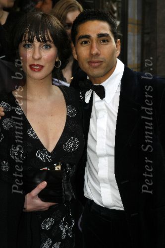 Amsterdam 26 april 2006
premiere Mission Impossible in Tuschinski.
 Mimoun Oaissa met een vriendin