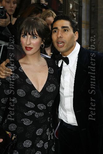 Amsterdam 26 april 2006
premiere Mission Impossible in Tuschinski.
 Mimoun Oaissa met een vriendin