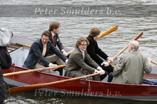 Almere 29 april 2006
Koninginnedag 2006 in Almere en Zeewolde.
Prins Maurits Prins Floris Prins Pieter Christiaan Prins Bernhard en pieter v Vollenhoven in boot