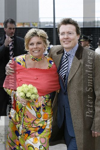 Almere 29 april 2006
Koninginnedag 2006 in Almere en Zeewolde.
Prinses Laurentien en Prins Constantijn