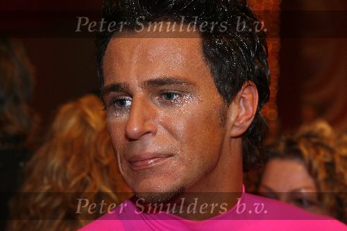 Hilverrsum 23 april 2006
Dancing with the stars i studio 23
Remco Bastiaansen huilend