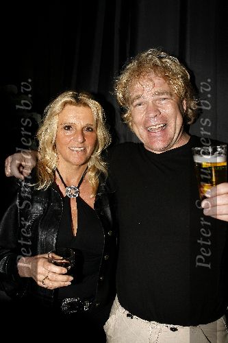 Amsterdam 19 april 2006
Veiling voor Child Right in Hotel Arena.
Ruud Bernard met vriendin