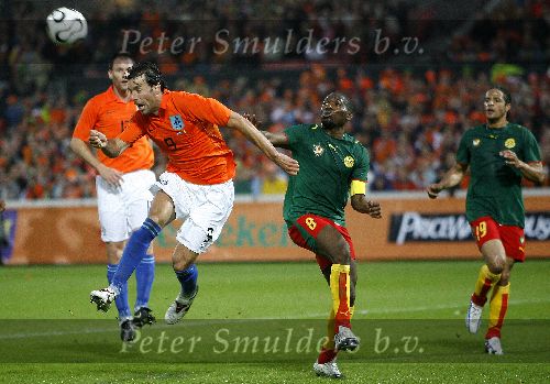 Zaterdag, 27 Mei 2006 Vriendschappelijke interland op weg naar het WK 2006 Nederland-Kameroen, eindstand 1-0
Ruud v Nistelrooy
© Edwin van Zandvoort