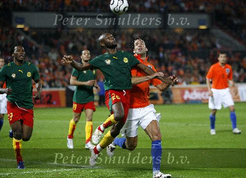 Zaterdag, 27 Mei 2006 Vriendschappelijke interland op weg naar het WK 2006 Nederland-Kameroen, eindstand 1-0
Ruud v Nistelrooy
© Edwin van Zandvoort