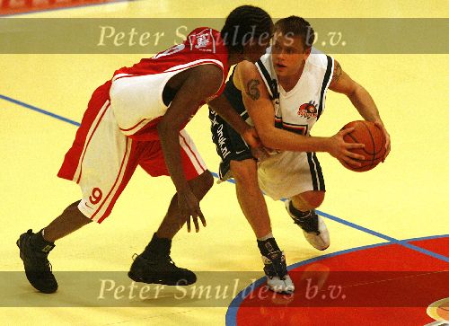Den Bosch, 18 Mei 2006
Play Offs Basketbal Ned, Kampioenschap tussen Eifel Towers Den Bosch- MPC Capitols, eindstand 86-82 in The best of Seven De stand na 3 wedstrijden 2-1 in het voordeel van Den Bosch Sam Jones
© foto Edwin van Zandvoort