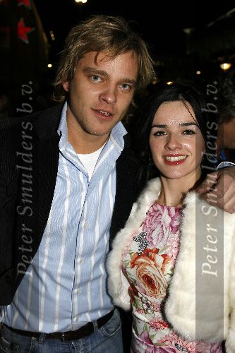 Amsterdam 7 maart 2006
Premiere ik omhels je met 1000 armen in Pathe arena.
Katarina Justic met Sander Foppele