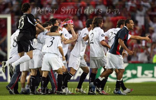 Eindhoven, 10 Mei 2006 Finale UEFA Cup Seizoen 2005/2006 tussen Middlesbrough FC-FC Sevilla, eindstand 0-4
Blijdschap bij FC Sevilla
© Edwin van Zandvoort
