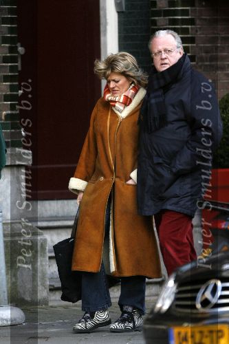 Amsterdam 20 maart 2006
Guus Verstraete met zijn vrouw Simone Kleinsma veriliefd op cornelis schuytstraat.