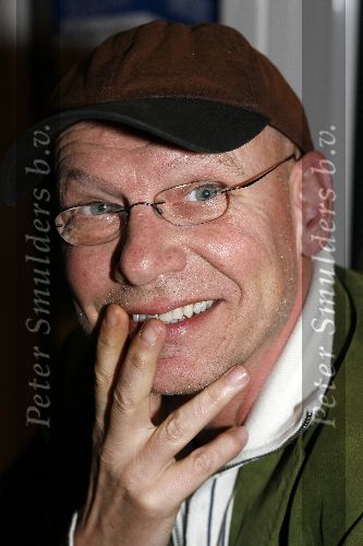 Hoofddorp  9 maart 2006
Premiere Succes in schouwburg Hoofddorp.
Sjoerd Pleijsier met petje