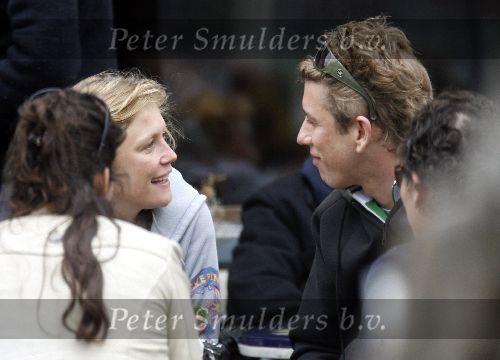 Amsterdam 23 april 2006
Sophie Hillebrand met haar vriendje Waldemar Torenstra op terras kussend