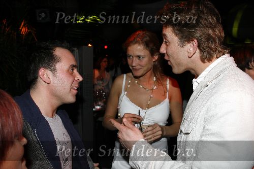 Amsterdam 7 maart 2006
Premiere ik omhels je met 1000 armen in Pathe arena.
Horrace Cohen met Waldemar Torenstra en Sophie Hillebrand