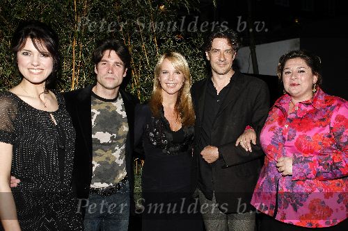 Hilversum 25 april 2006
Presentatie dvd Gooische vouwen in Musk.
Susan Visser  Linda de Mol en Annet Malherbe en Daniel Boissevain