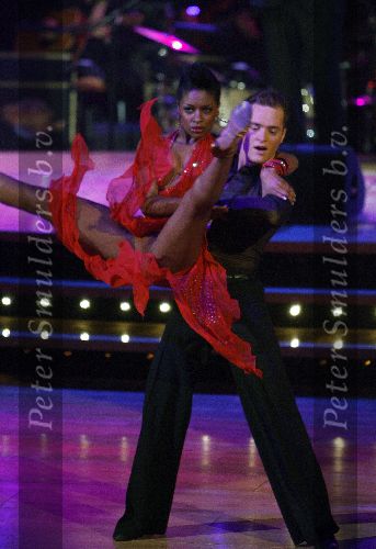 Hilversum 7 mei 2006
Dancing with the stars.
Sylvana Simons dansend
