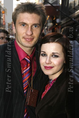 Amsterdam 4 april 2006
Presentatie samsung telefoon in Cineac.
Victoria Koblenko met vriend.