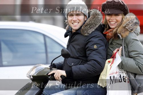 Amsterdam 25 maart 2006
Winston Gerschtanowitz met Renate Verbaanop vespa scooter.
Renate met petje