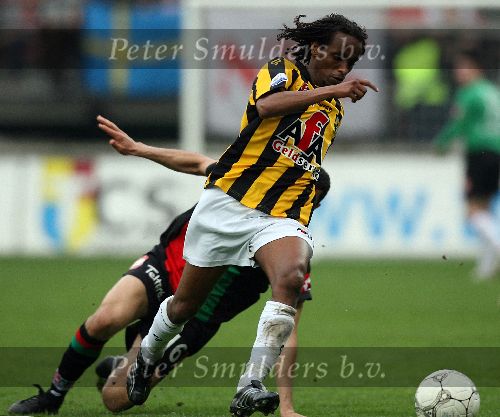 Nijmegen, 3 Mei 2006 Wedstrijd in de Play offs 2e wedstrijd NEC-Vitesse, eindstand 1-1 Seizoen 2005/2006
Youssof Hersi 
© foto Edwin van Zandvoort