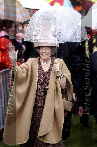 Zeewolde 29 april 2006
Koninginnedag 2006 in Almere en Zeewolde.
Koningin Beatrix