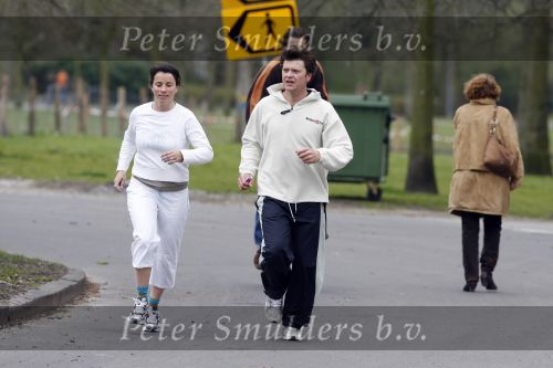 Amsterdam 3 april 2007
Beau v Erven Dorens en zijn vrouw Selly aan het hardlopen in het vondelpark.