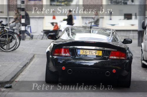 Amsterdam 18 april 2007
Bram Moszkowicz in zijn aston martin vanquish S