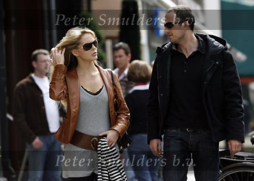 Amsterdam 23 april 2007
Chantal Janzen met haar vriend Marco op de cornelis schuytstraat.