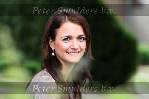 Helmond, 9 Mei 2007
Debbie v d Putten 21 jaar
Mis (s) 2007   Miss 2007
Arm Amputatie
Debbie zit nu in een reï¿½ntegratie project voor een nieuwe studie
Hobby\'s: Dansen, winkelen, reizen
Na een ongeluk in 2005 met een touringcar ben ik mijn rechterarm verloren
Foto: Peter Smulders BV