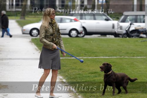 Amsterdam 10 april 2007
Ellemieke Vermolen met haar hond Bo aa het wandelen.
