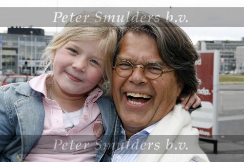 Rotterdam 7 april 2007
Premiere K3 in ahoy. Emile Ratelband met zijn dochter Beau Aimee