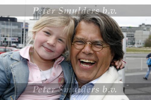 Rotterdam 7 april 2007
Premiere K3 in ahoy. Emile Ratelband met zijn dochter Beau Aimee