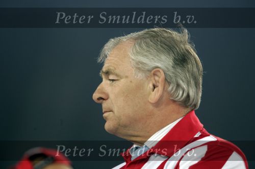 Eindhoven, 1 Mei 2007 Hulding Selektie van PSV in het PSV-stadion 2 dagen nadat zij voor de 20e maal kampioen zijn geworden van Nederland
Voorzitter Frits Schuitema was niet een van de gelukkigste mensen in het PSV stadion inzake trainer Ronald Koeman