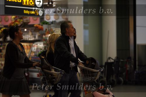 Amsterdam 26 april 2007
Conn ie Hans Shanna en Marvin Breukhoven op schiphol.