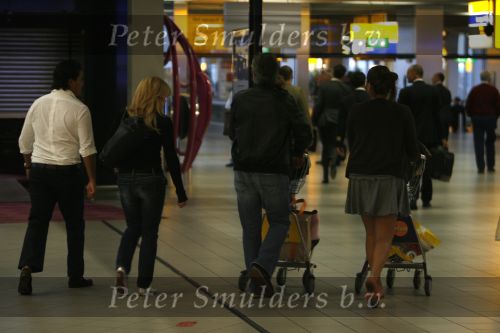 Amsterdam 26 april 2007
Conn ie Hans Shanna en Marvin Breukhoven op schiphol.