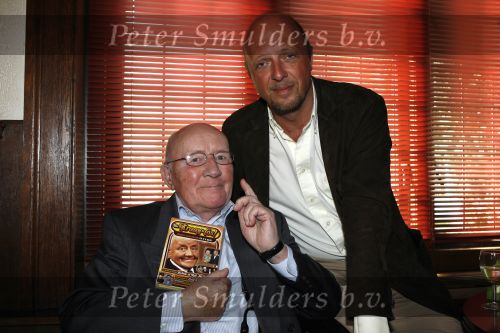 Laren 8 mei 2007
Johny Kraaykamp sr  presentatie dvd in de singer in laren. Haye v d Heyde
Peter Smulders bv