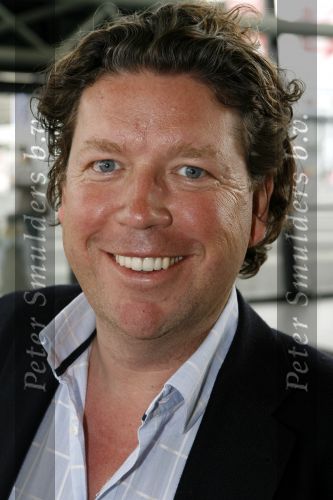 Rotterdam 7 april 2007
Premiere K3 in ahoy. Henkjan Smits met zonnebril en gezin