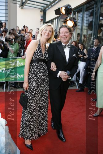 Scheveningen 15 april 2007
Premiere Tarzan in het circus theater. Henkjan Smits met vrouw