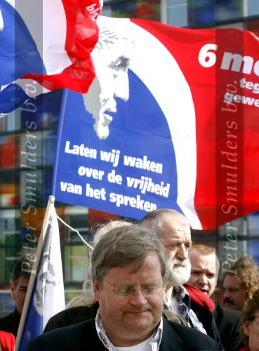 Hilversum 6 mei 2007
Herdenking Pim Fortuyn op het mediapark met oa Hilbrand Nawijn.